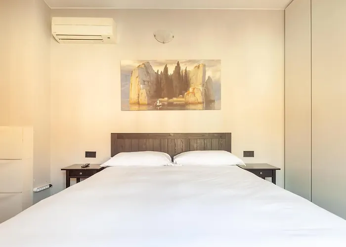 Luxury Apartment Milan City Center - Friuli 51 Master Guest